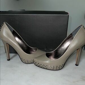 Vince Camuto Tan Heels with Stiletto and Pointed Toe